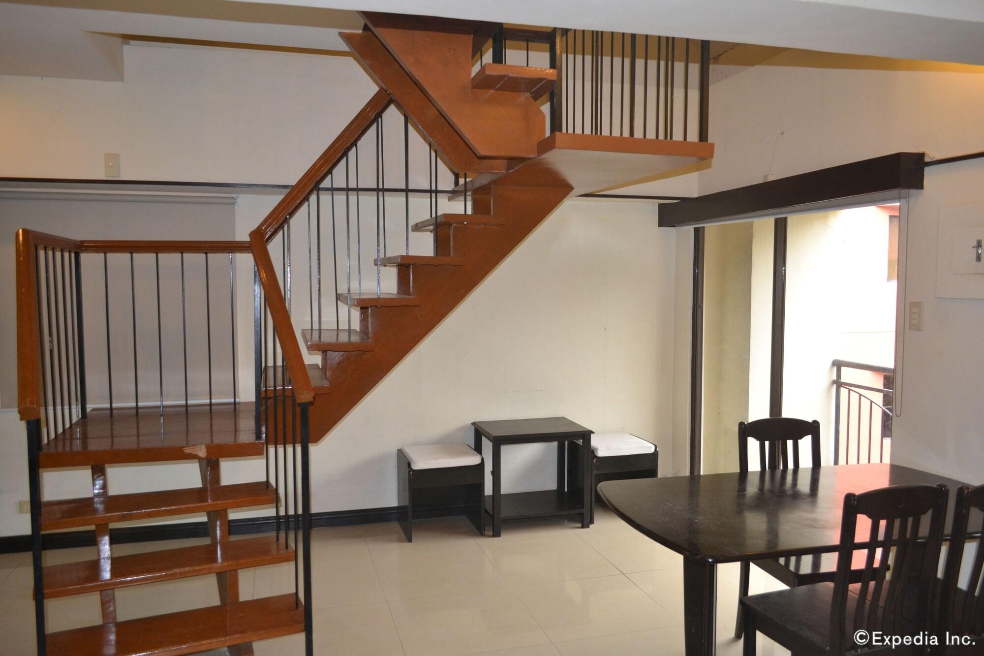 Lancaster Hotel Cebu Мактан Экстерьер фото