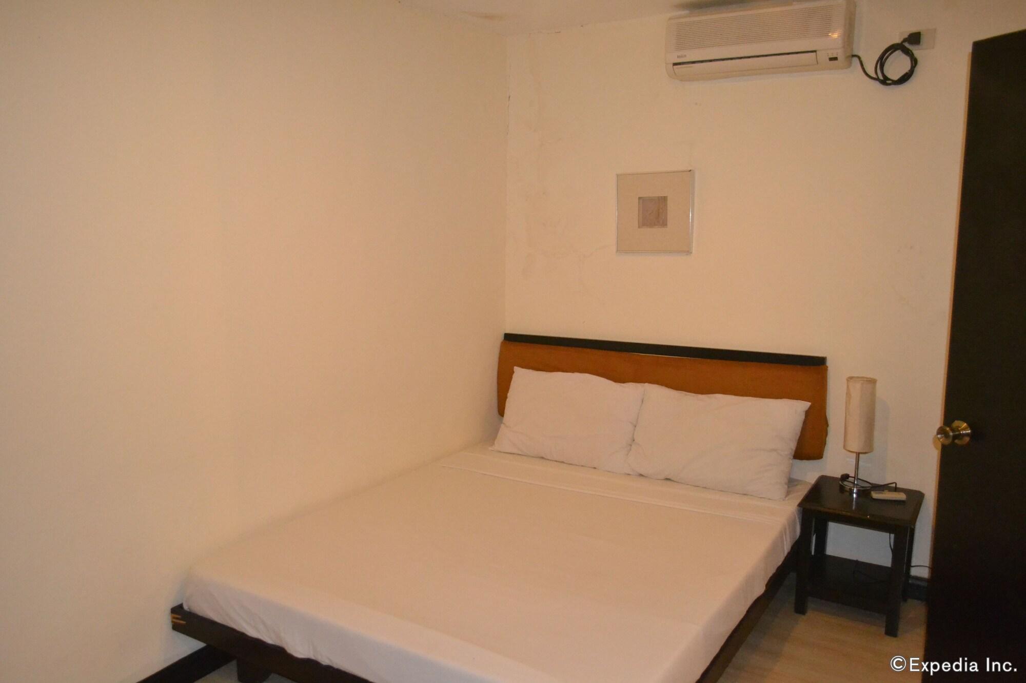 Lancaster Hotel Cebu Мактан Экстерьер фото