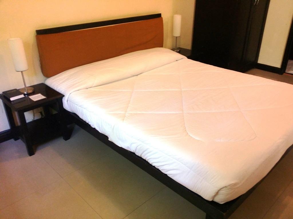 Lancaster Hotel Cebu Мактан Экстерьер фото